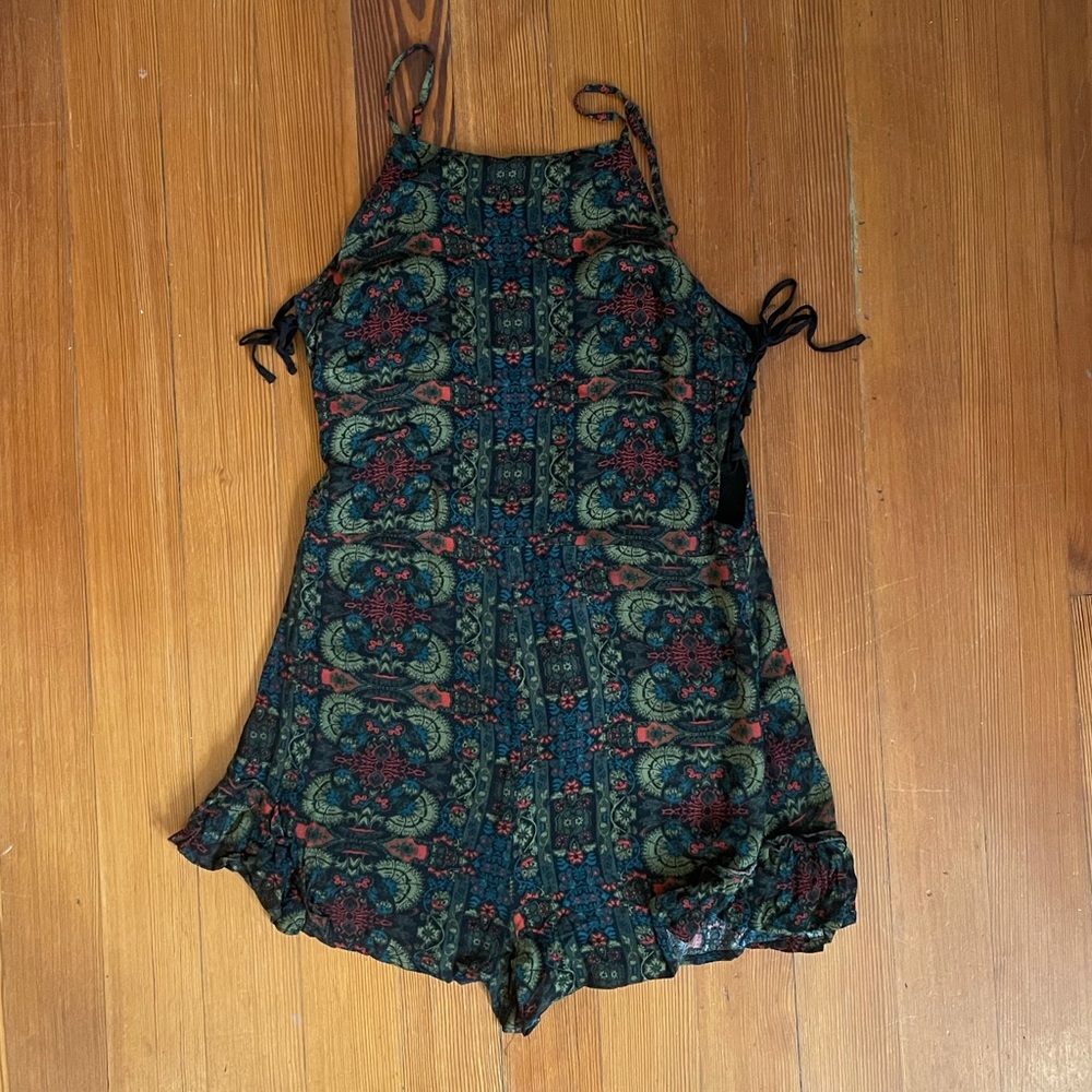 Green Patterned Romper - image 1